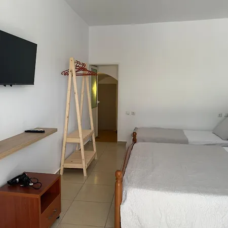 ゲストハウス Qirjako's ヒマラ